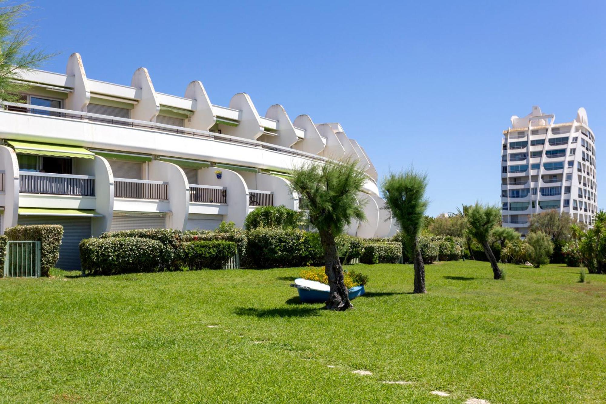 Chez Fabienne - Superbe Appartement Avec Vue Sur La Mer Et Parking La Grande-Motte Eksteriør billede
